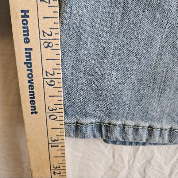 Levi's Jeans Women’s 11/30 (31x31) Demi Curve Low-Rise Bootcut Skinny Blue GUC - Picture 4 of 9